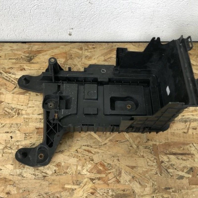 Suport barerie / Audi A4 B8 2008 / Caroserie, oglinzi si faruri