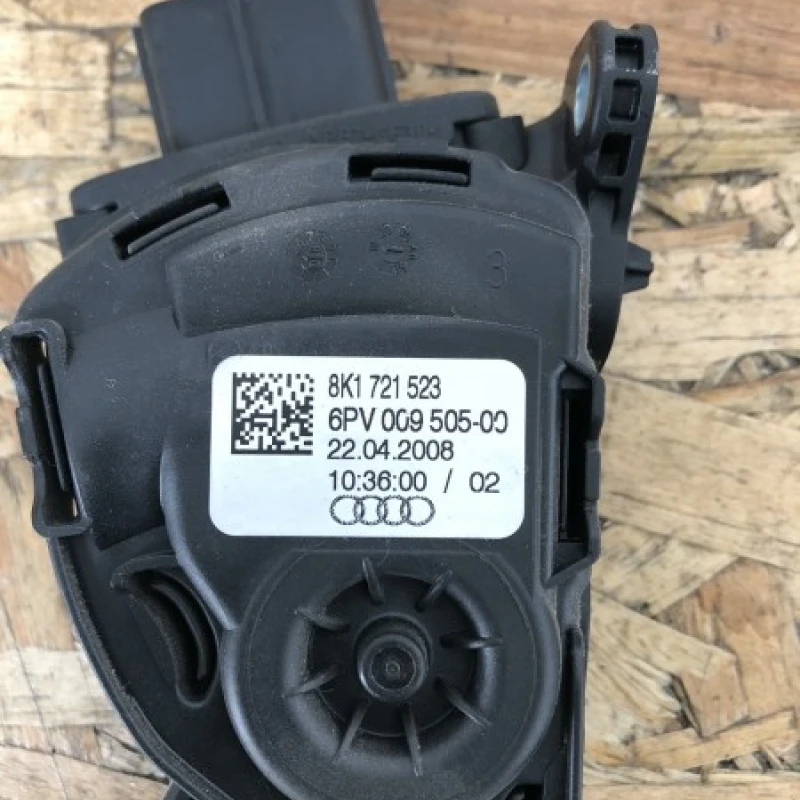 Pedala acceleratie / Audi A4 B8 2008 / Audio si electronice