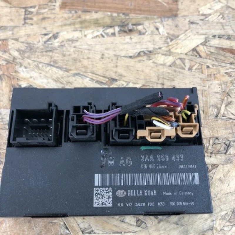 Modul confort / Volkswagen Passat B7 2011 / Audio si electronice
