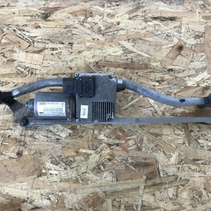 Ansamblu stergatoare / Audi A4 B8 2008 / Caroserie, oglinzi si faruri