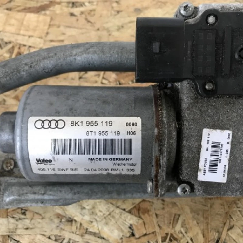 Ansamblu stergatoare / Audi A4 B8 2008 / Caroserie, oglinzi si faruri