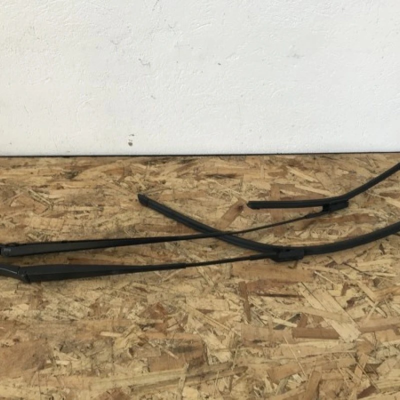 Brate stergatoare parbriz / Volkswagen Sharan 7N 2011 / Caroserie, oglinzi si faruri