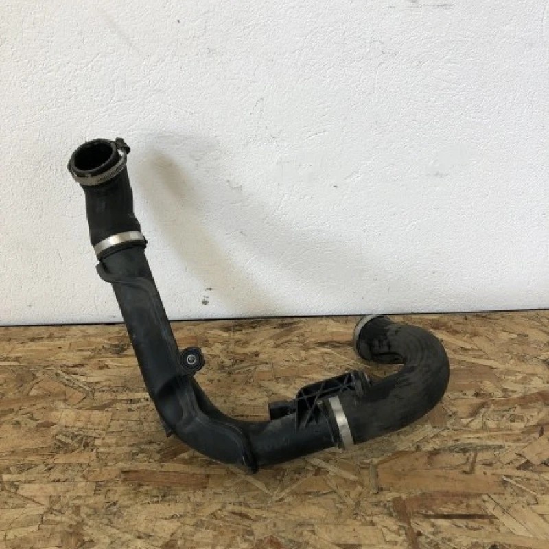 Tub intercooler / Volkswagen Passat B7 2011 / Motor, racire si evacuare