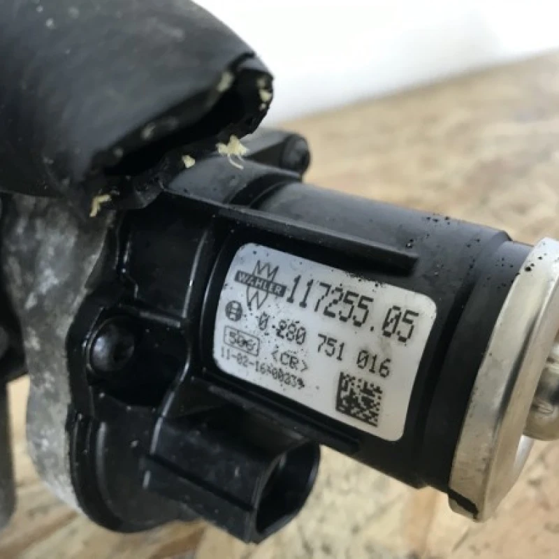 Racitor gaze EGR / Volkswagen Passat B7 2011 / Motor, racire si evacuare