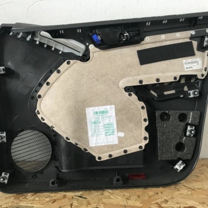 Tapiterie panou interior usa fata stanga sofer / Volkswagen Tiguan 5N 2010 / Interior