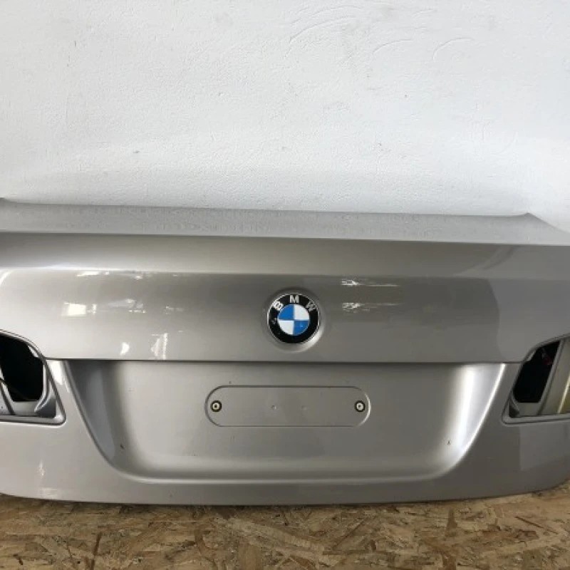Capota spate haion / BMW Seria 5 F10 2010 / Caroserie, oglinzi si faruri