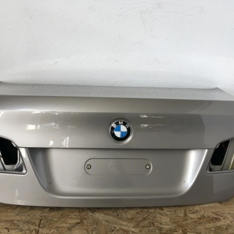 Capota spate haion / BMW Seria 5 F10 2010 / Caroserie, oglinzi si faruri