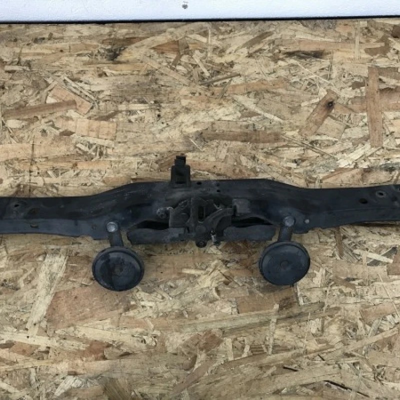 Incuietoare iala capota fata cu suport Toyota Avensis T25 2008