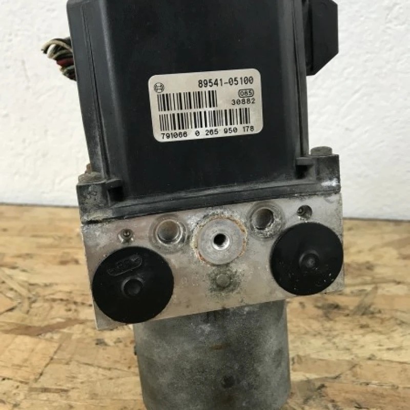 Pompa ABS / Toyota Avensis T25 2008 / Frane