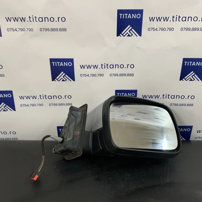 Oglinda dreapta / Land Rover Range Rover Sport Range Rover Sport 2011 / Caroserie, oglinzi si faruri