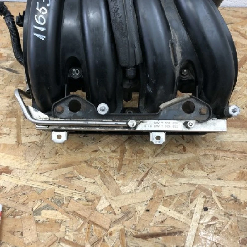 Rampa injectie / BMW Seria 1 E87 2006 / Motor, racire si evacuare