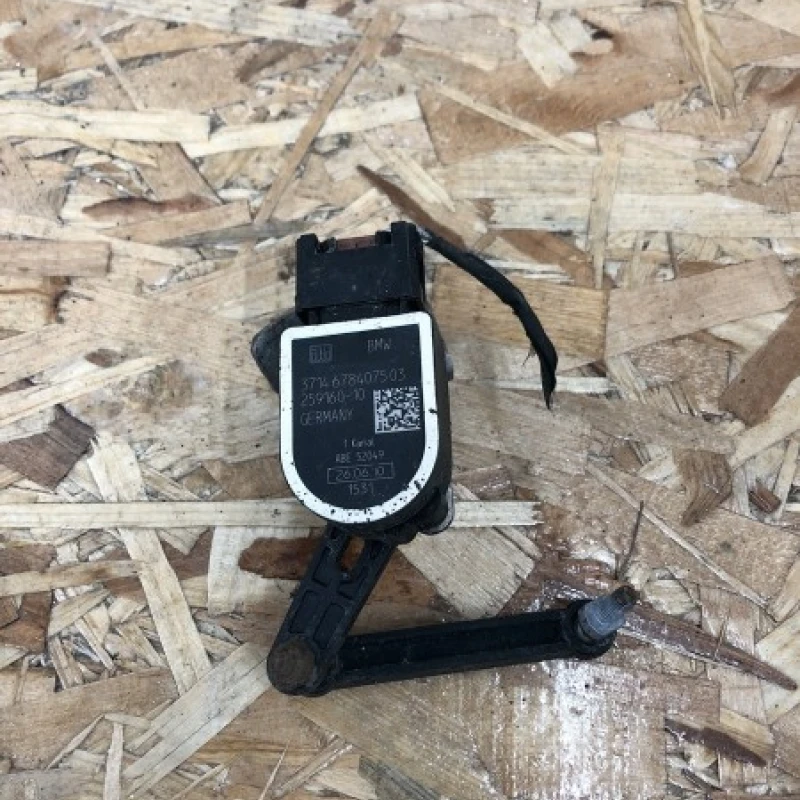 Senzor nivel xenon / BMW Seria 5 F10 2010 / Audio si electronice