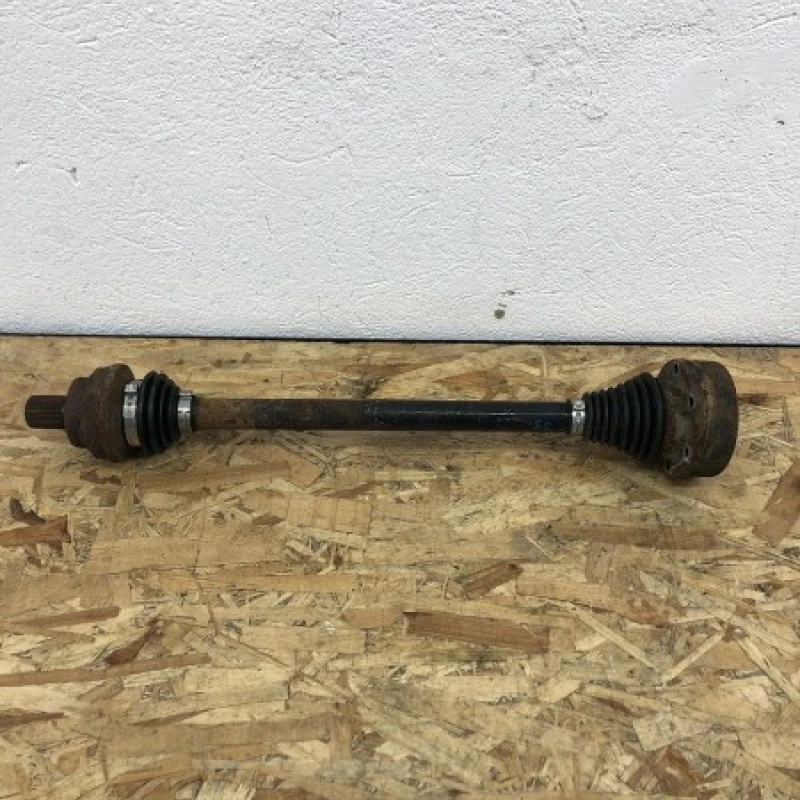 Planetara stanga spate / Volkswagen Passat B7 2011 / Cutie viteze, ambreiaj, transmisie