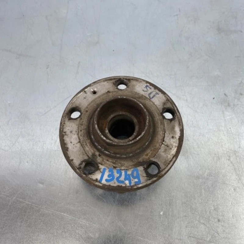 Rulment cu butuc dreapta spate / Volkswagen Passat B7 2012 / Directie si suspensie