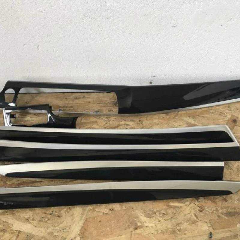Trim interior set / BMW Seria 5 F10 2010 / Interior