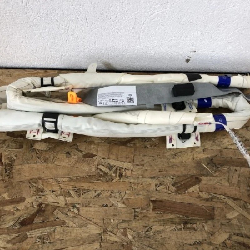 Airbag cortina dreapta / Volkswagen Tiguan 5N 2010 / Interior