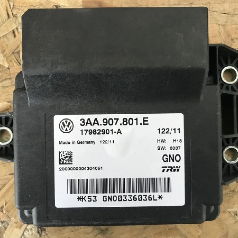 Calculator modul frana de mana Volkswagen 