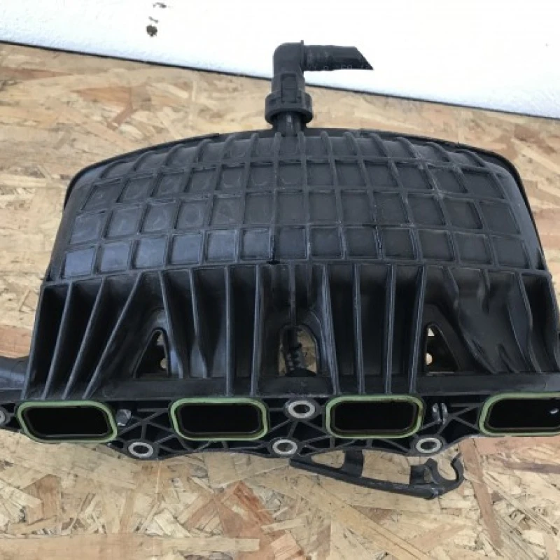 Galerie admisie / Volkswagen Tiguan 5N 2010 / Motor, racire si evacuare