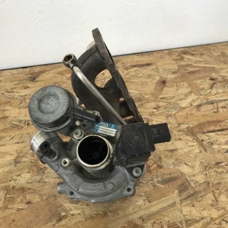 Turbosuflanta turbina / Volkswagen Tiguan 5N 2010 / Motor, racire si evacuare