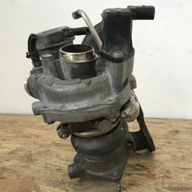 Turbosuflanta turbina / Volkswagen Tiguan 5N 2010 / Motor, racire si evacuare