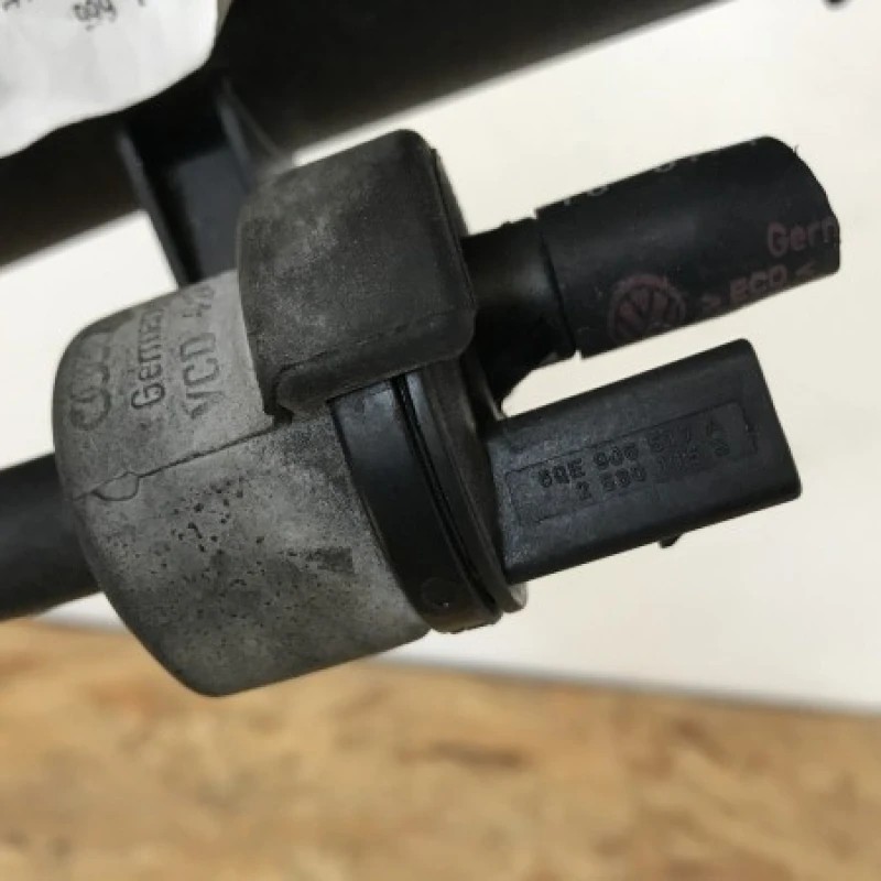 Supapa combustibil / Volkswagen Tiguan 5N 2010 / Motor, racire si evacuare