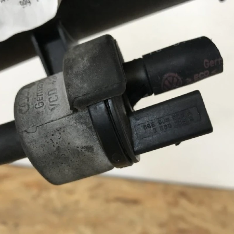 Supapa combustibil / Volkswagen Tiguan 5N 2010 / Motor, racire si evacuare