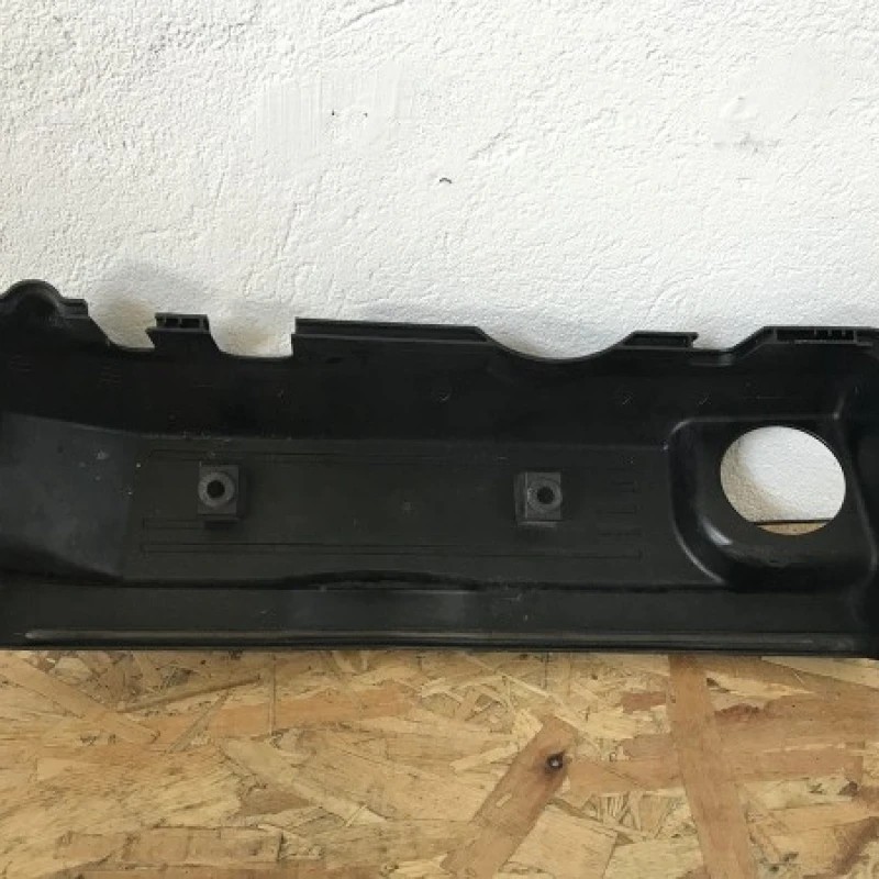 Capac motor / BMW Seria 1 E87 2006 / Motor, racire si evacuare