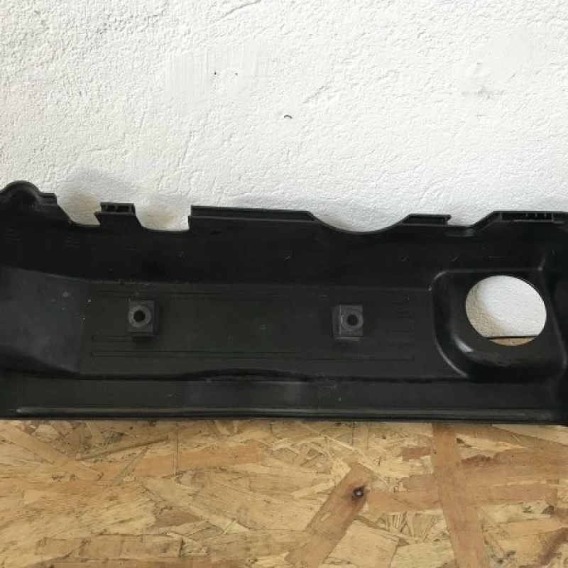 Capac motor / BMW Seria 1 E87 2006 / Motor, racire si evacuare