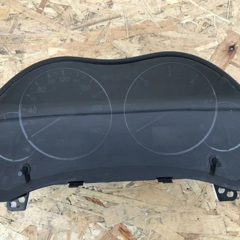 Ceas bord Europa / Toyota Avensis T25 2008 / Audio si electronice