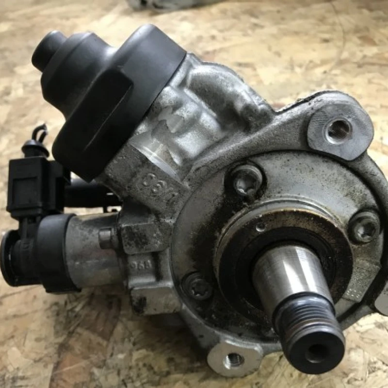 Pompa inalte / Volkswagen Passat B7 2011 / Motor, racire si evacuare