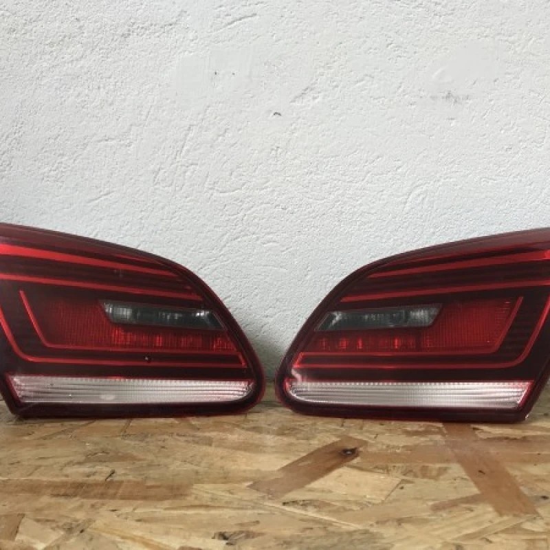 Stop tripla portbagaj dreapta / Volkswagen Passat CC 2013 / Caroserie, oglinzi si faruri