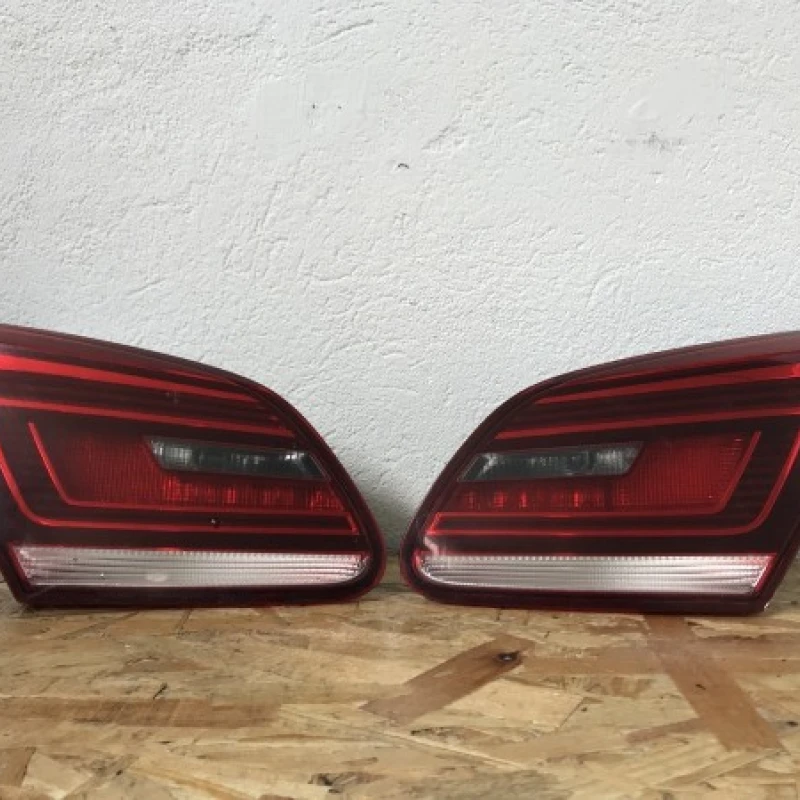 Stop tripla portbagaj dreapta / Volkswagen Passat CC 2013 / Caroserie, oglinzi si faruri