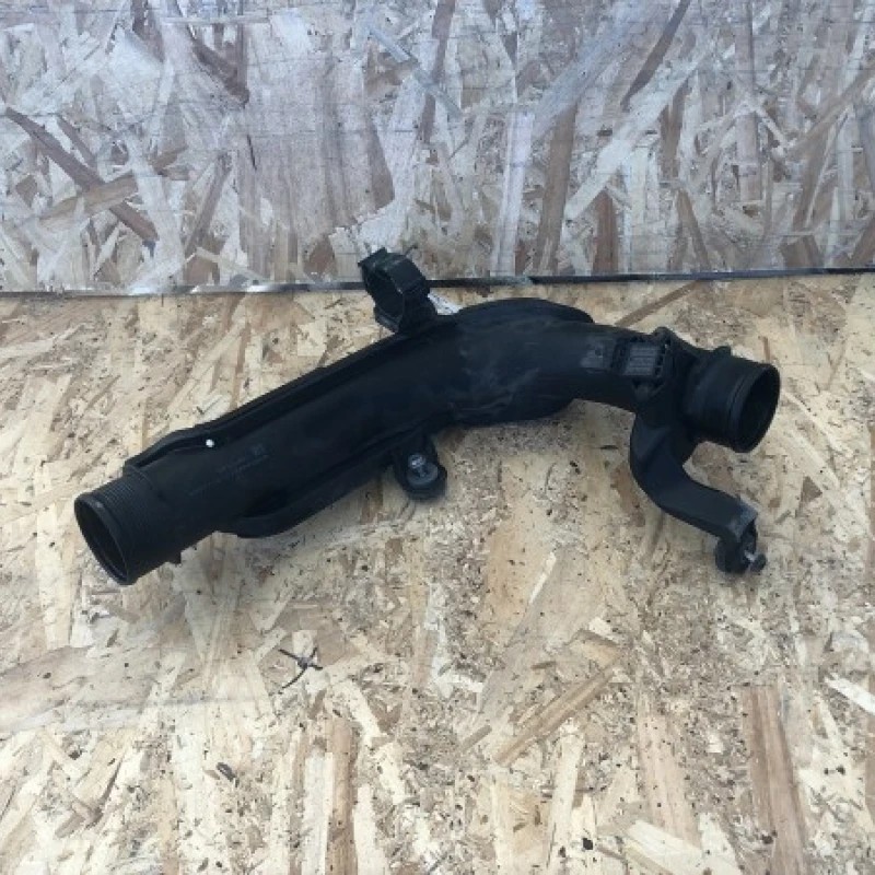 Tub intercooler / Volkswagen Passat B7 2014 / Motor, racire si evacuare