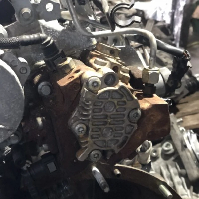 Pompa injectie inalte / Nissan Qashqai J10 2010 / Motor, racire si evacuare