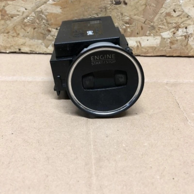 Contact cheie,cititor / Volkswagen Passat B6 2009 / Audio si electronice