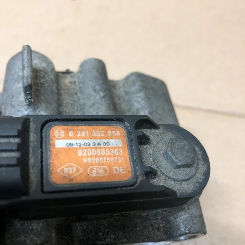 Senzor egr cu tub / Nissan Qashqai J10 2010 / Altele