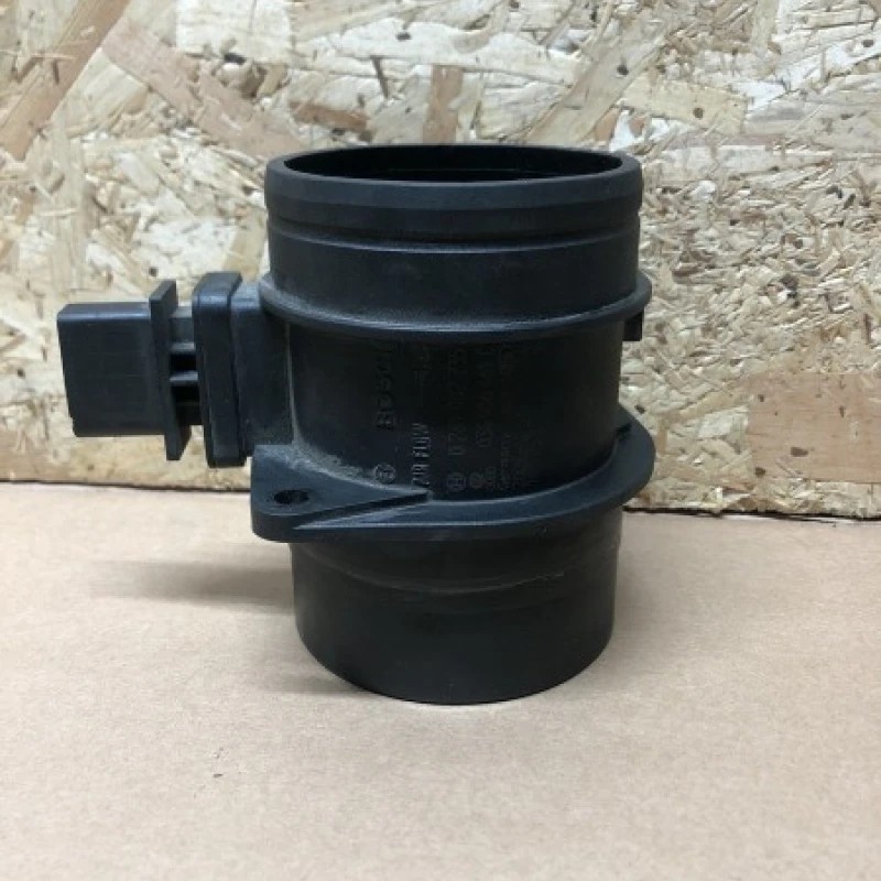 Debitmetru aer / Volkswagen Passat B6 2009 / Audio si electronice
