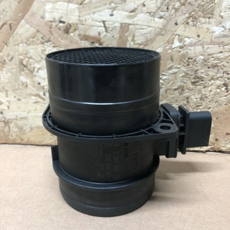 Debitmetru aer / Volkswagen Passat B6 2009 / Audio si electronice