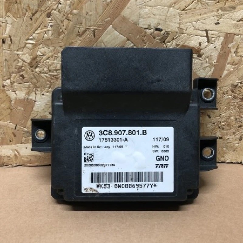 Calculator frana de mana / Volkswagen Passat B6 2009 / Audio si electronice