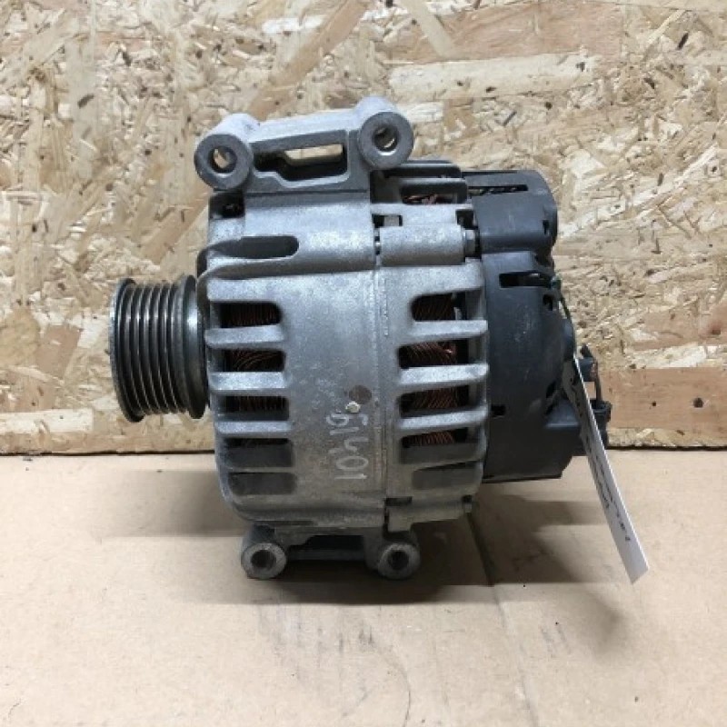 Alternator VW / Volkswagen Passat B7 2012 / Audio si electronice