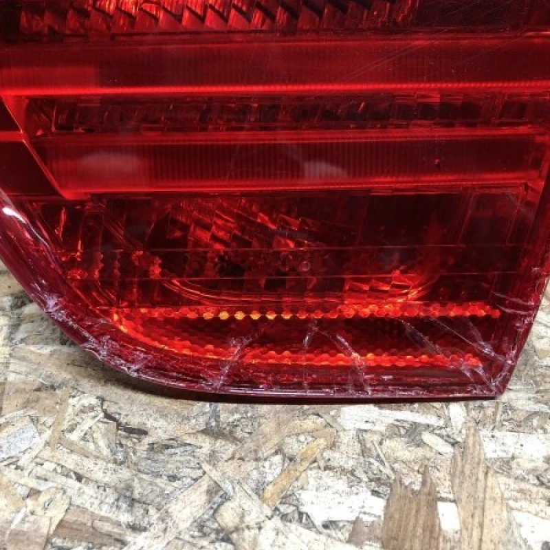 Stop tripla dreapta led / BMW Seria 3 E91 2008 / Caroserie, oglinzi si faruri