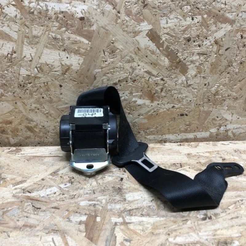 Centura stanga spate / BMW Seria 1 E87 2008 / Altele