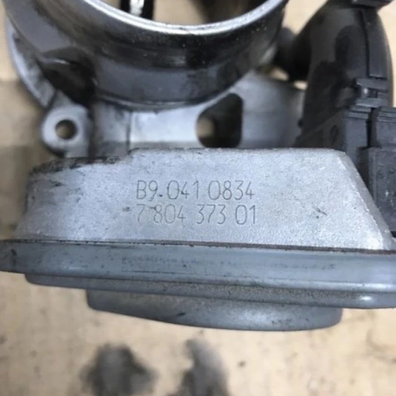 Clapeta acceleratie / BMW Seria 1 E87 2008 / Audio si electronice