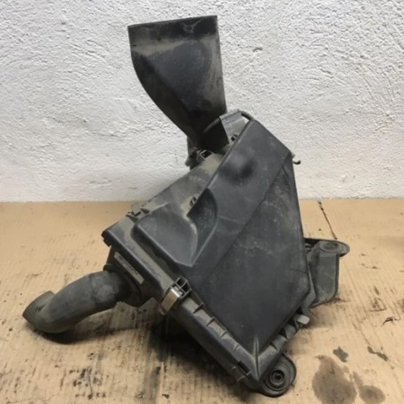 Carcasa filtru aer Bmw seria 1 E87 / BMW Seria 1 E87 2008 / Motor, racire si evacuare