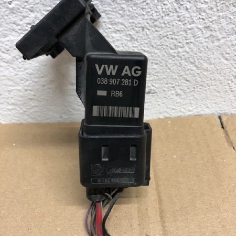 Modul bujii vw / Volkswagen Passat B6 2009 / Audio si electronice