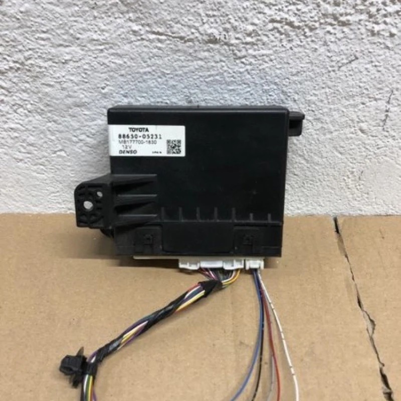 Calculator ac / Toyota Avensis T27 2009 / Audio si electronice
