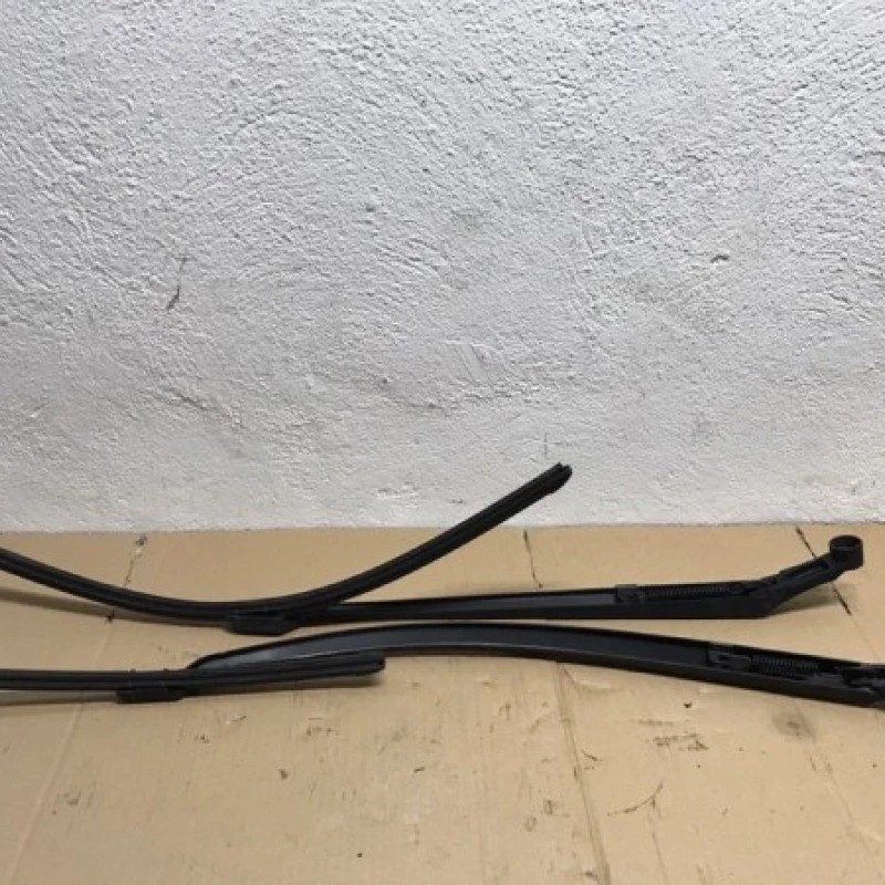 Brate stergatoare / Toyota Avensis T27 2009 / Consumabile si accesorii