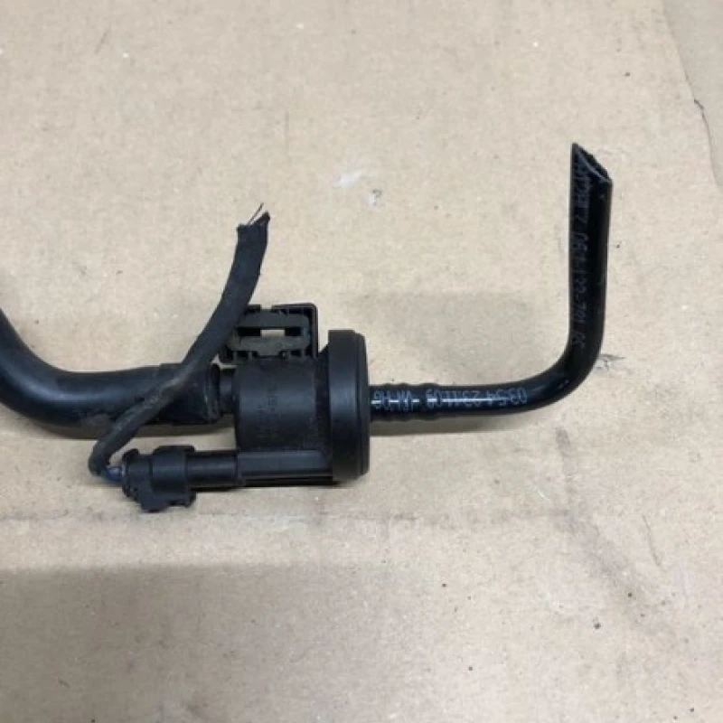 Supapa combustibil / Volkswagen Passat B7 2012 / Motor, racire si evacuare