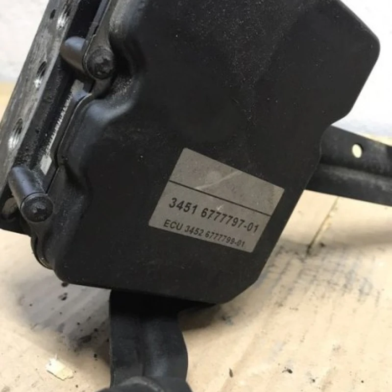 Pompa ABS ESP / BMW Seria 5 E60 2006 / Frane