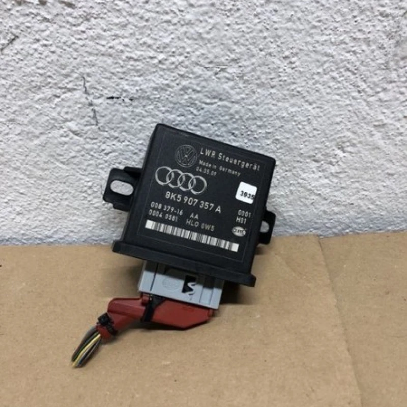 Modul lumini audi / Audi A4 B8 2010 / Audio si electronice